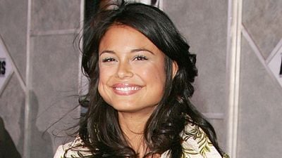 image de la news Qui est Nathalie Kelley alias Sybil, grande méchante de la saison 8 de Vampire Diaries ?