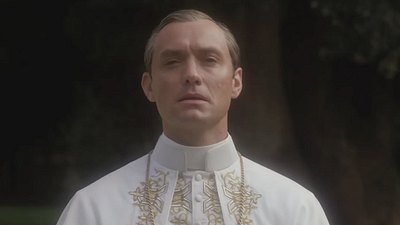 image de la news Jude Law en pape sulfureux : découvrez la bande-annonce de The Young Pope !