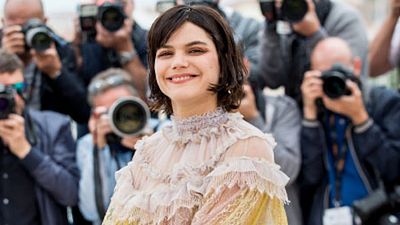 image de la news Portrait de l'envoûtante Soko, héroïne du biopic La Danseuse