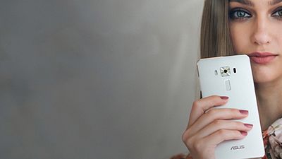 image de la news Les séries (gênantes) à (ne pas) regarder dans les transports [SPONSORISÉ]