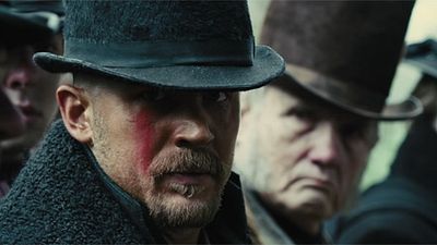 image de la news Taboo : Tom Hardy a "du pain sur la planche" dans la nouvelle bande-annonce