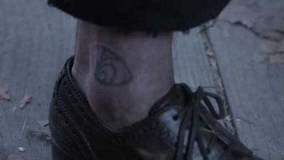 image de la news Les orphelins Baudelaire : De l'œil décrypté aux anagrammes, dix petits détails cachés dans la série