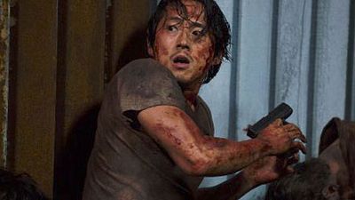 image de la news The Walking Dead : vous pensez que les scénaristes se sont loupés avec Glenn ? Steven Yeun aussi !