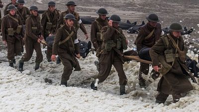 image de la news Dunkerque : Christopher Nolan voulait tourner le film sans scénario !