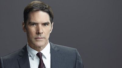 image de la news Esprits Criminels : pourquoi Thomas Gibson (Hotch) a-t-il quitté la série ?