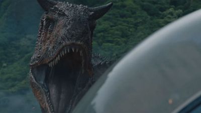 image de la news Jurassic World : aviez-vous reconnu ce dinosaure tué par le T-Rex dans la bande-annonce ?