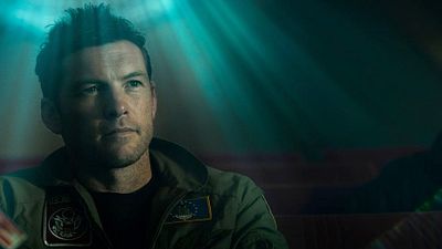 image de la news Bande-annonce Titan : Sam Worthington se transforme pour survivre