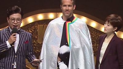 image de la news Ryan Reynolds, déguisé en licorne, se lâche à la TV Coréenne