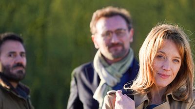image de la news Bande-annonce Lola et ses frères : Ludivine Sagnier et José Garcia dans le nouveau film de Jean-Paul Rouve 