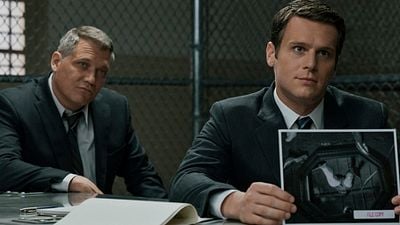 image de la news MINDHUNTER saison 2 : photo de fin de tournage en mode Noël