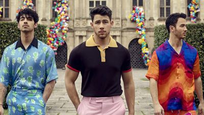 Sucker : les Jonas Brothers invitent Sophie Turner et Priyanka Chopra dans leur nouveau clip