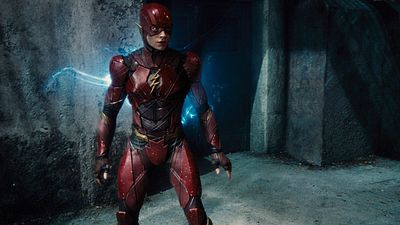image de la news The Flash : mécontent du ton du film, Ezra Miller décide d'écrire un nouveau script !