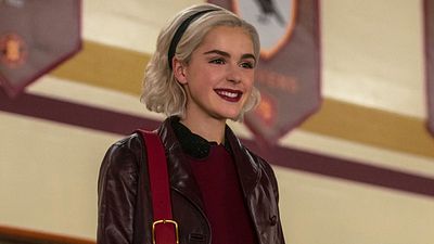 image de la news Les Nouvelles aventures de Sabrina saison 2 : avez-vous remarqué ce clin d’œil à Sabrina l'apprentie sorcière ?