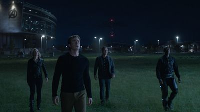 image de la news Avengers 4 : qui est ce personnage aperçu à la fin d'Endgame ? [SPOILERS]