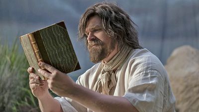 image de la news Netflix : le shérif de Stranger Things revisite Frankenstein dans un mockumentaire