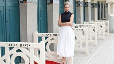 Sienna Miller : "Les femmes voient plus de films que les hommes et méritent d'être mieux représentées au cinéma"