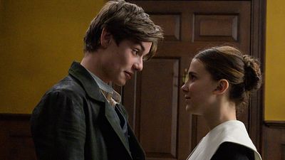 image de la news Enola Holmes sur Netflix : qui est Louis Partridge, le "nouveau Timothée Chalamet" ? 