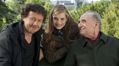 image de la news Mort de Claude Brasseur : "une poésie inimitable", se souvient le réalisateur de L'Etudiante et Monsieur Henri