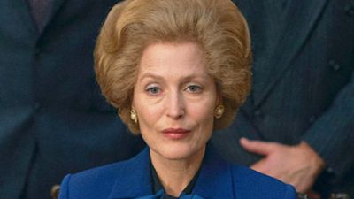 image de la news The Crown sur Netflix : Gillian Anderson dévoile des photos loufoques du tournage de la série