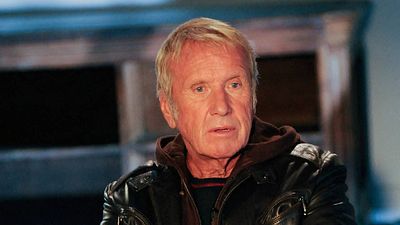 image de la news Mort d'Yves Rénier : les stars rendent hommage au Commissaire Moulin