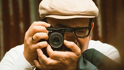 image de la news L’Oubli que nous serons : c’est quoi ce biopic de Fernando Trueba sur un médecin militant et humaniste ?