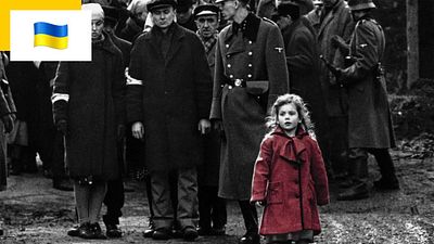 image de la news Ukraine : la petite fille en rouge de La Liste de Schindler aide les réfugiés en Pologne