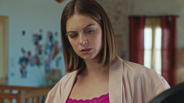 image de la news Ici tout commence : Carla minée par son poids, est-elle sur le point de sombrer ?