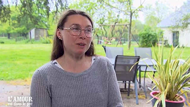 image de la news Véronique (L'amour est dans le pré) enfin plus célibataire après sa rupture avec Charles ?