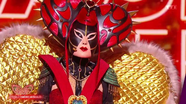 image de la news Mask Singer 2025 : la Dame de coeur démasquée, qui se cachait derrière ? "Les masques étaient un peu compliqués"