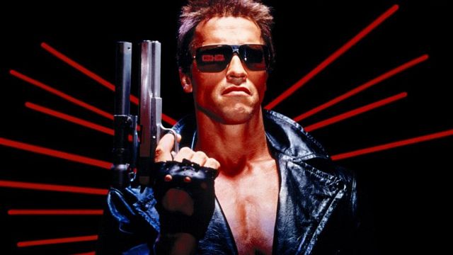 image de la news "Ne me dis pas comment écrire" : c'est ce que James Cameron a dit à Arnold Schwarzenegger lors du tournage de Terminator