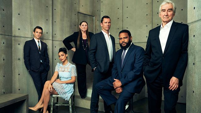 image de la news 12 ans après son annulation, New York Police Judiciaire revient gratuitement ce soir à la télévision. Sur quelle chaîne voir la série policière ?