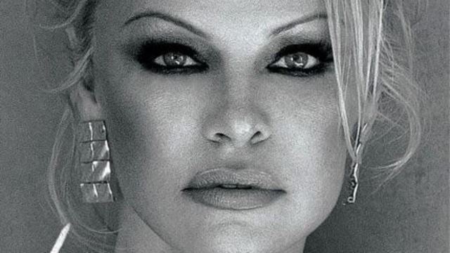 Pamela Anderson accuse Tim Allen d'exhibitionnisme
