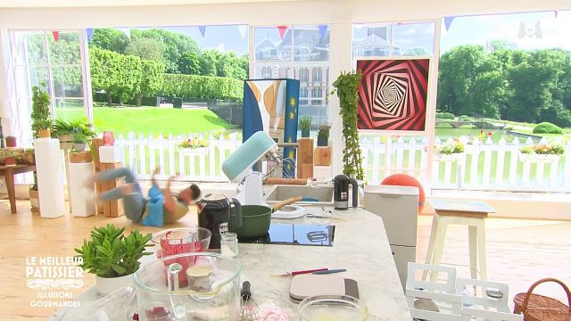 image de la news "Je m'en remets pas", grosse chute dans Le Meilleur Pâtissier ce jeudi 21 novembre 2024