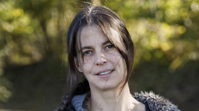 image de la news "L’Amour est dans le pré" : Une agricultrice interrompue en pleine ouverture des courriers pour une raison improbable