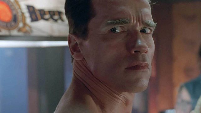 image de la news Mauvaise nouvelle pour les fans de Terminator : James Cameron n'arrive pas à écrire la suite, et la raison est surprenante !