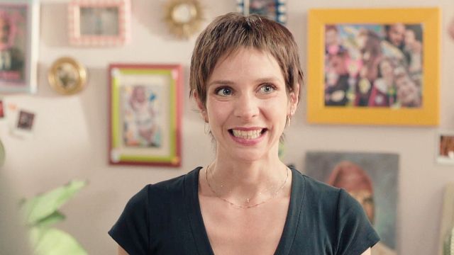 image de la news Plus belle la vie : Marie Hennerez (Léa) s'est-elle vraiment coupé les cheveux ? La comédienne répond