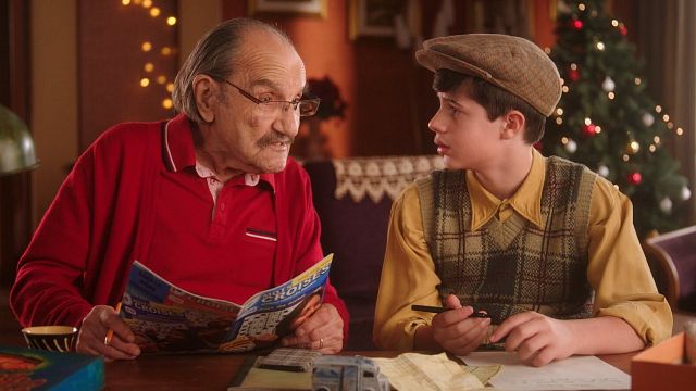 image de la news Scènes de Ménages sur M6 : "Je vis mal sa disparition...", Gérard Hernandez (Raymond) réagit avec émotion à l'hommage à Marion Game dans le prime de Noël