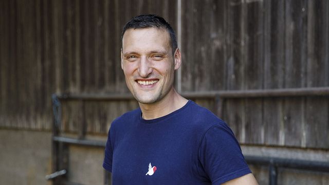 image de la news L’amour est dans le pré 2024 (portrait) : qui est Bruno, ce grand timide face aux femmes ?