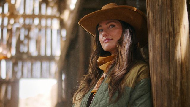 image de la news À l’affiche du nouveau western sur Netflix, cette actrice américaine a joué dans l’une des meilleures séries pour ados des années 2000 !