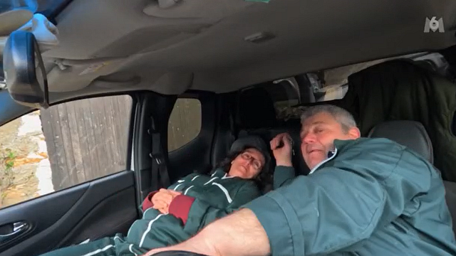 image de la news L’amour est dans le pré : Jean-Paul se laisse aller avec une prétendante...