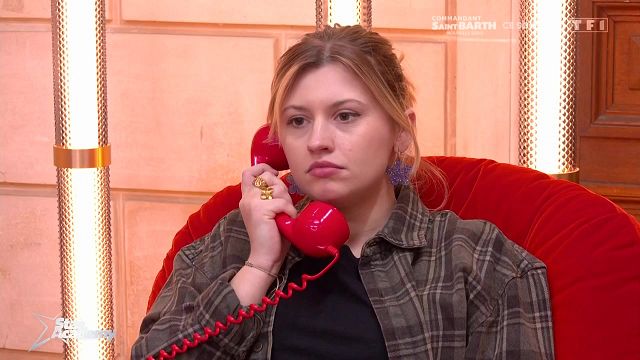 image de la news Star Academy :  Marine recadrée par sa maman pour son comportement au château