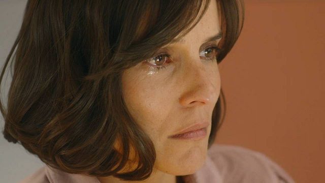 image de la news Tout pour la lumière : pourquoi Iris a-t-elle accepté la demande en mariage de Swann ?