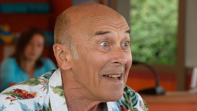 image de la news Camping Paradis : avez-vous repéré cette star historique d'Ici tout commence dans l'épisode inédit de ce soir ?