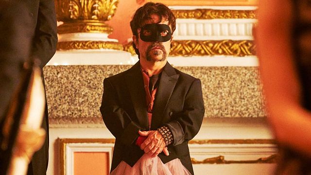 image de la news Première photo : ce héros de Game of Thrones est méconnaissable dans ce remake de film de science-fiction des années 80 !