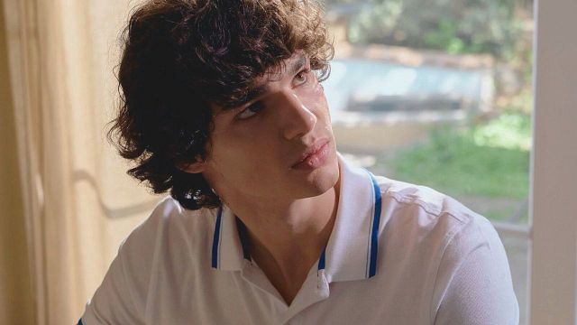 image de la news Numéro 1 sur Prime Vidéo : qui est Fernando Lindez, la star de cette romance espagnole phénomène déconseillée aux moins de 16 ans ?