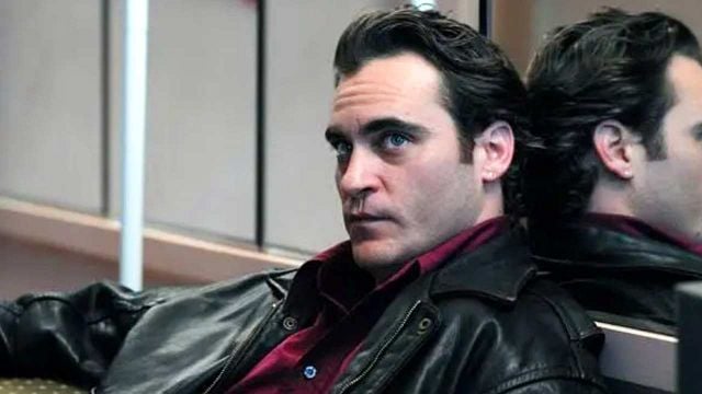 image de la news Noté 4,4 sur 5, c'est l'un des meilleurs thrillers des années 2000... Et Joaquin Phoenix a passé le tournage à insulter cette légende du cinéma !