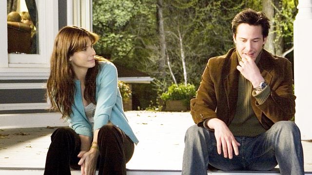image de la news Ce soir sur Netflix : 20 ans après, ce film fantastique avec Keanu Reeves et Sandra Bullock est toujours aussi bouleversant