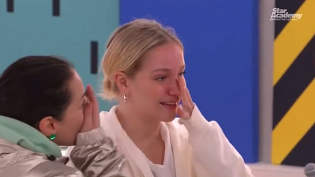 image de la news Maïa en pleurs et en plein doute à quelques heures des évaluations à la Star Academy... Malika Benjelloun intervient