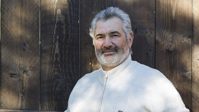 image de la news L’amour est dans le pré 2023 : qui est Stéphane, le sauveteur d’animaux ? Parcours, âge, passions… Portrait !