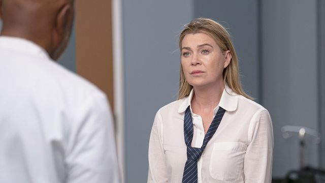 image de la news Grey’s Anatomy : une première photo de la saison 22 nous donne des indices sur qui a survécu à l’explosion du final